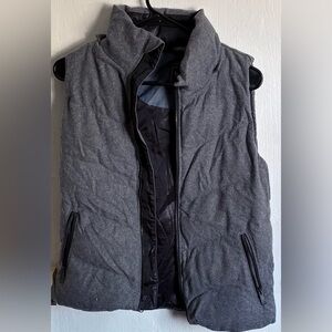 GAP Gray Puffer Vest Size XS